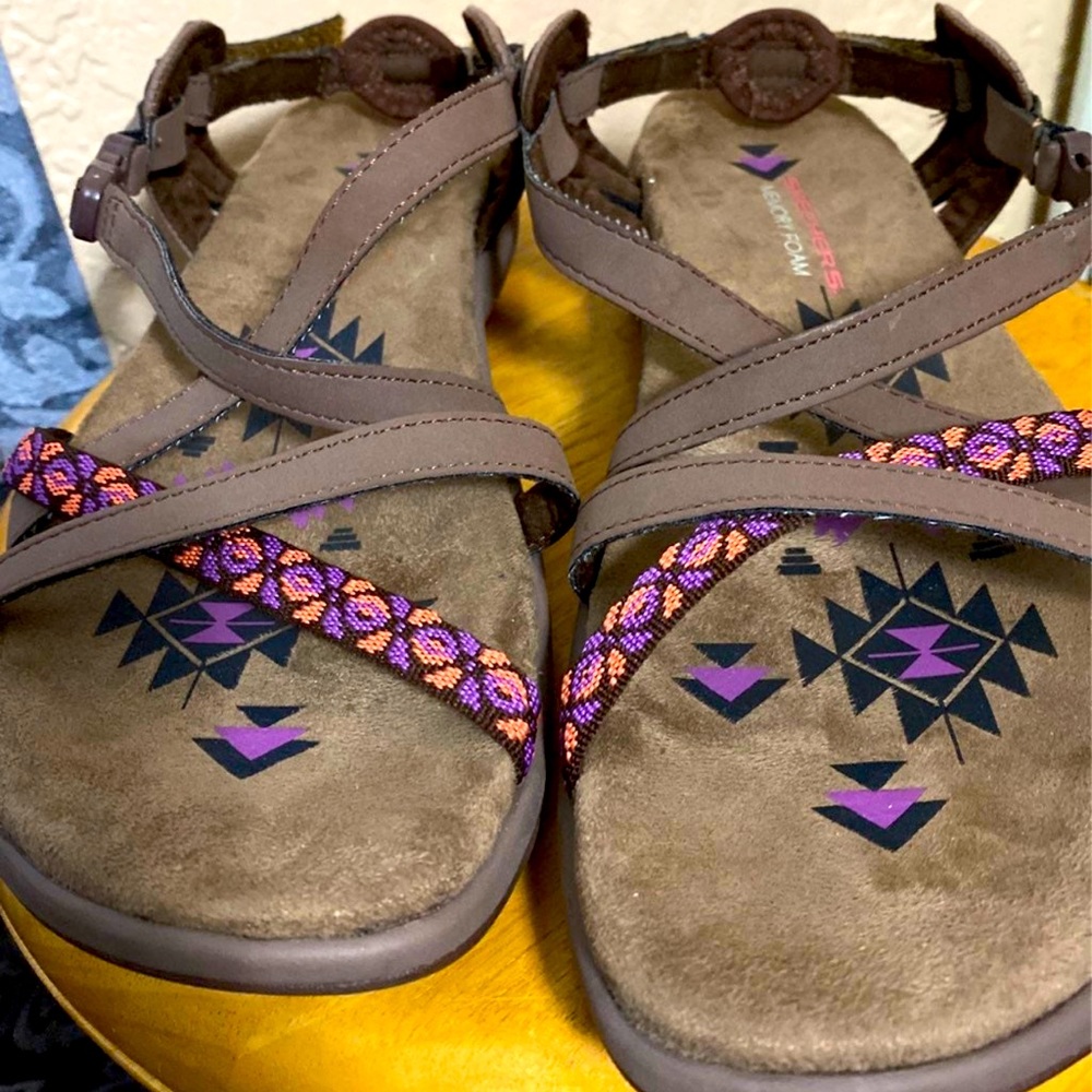 Sketchers memory foam sandals